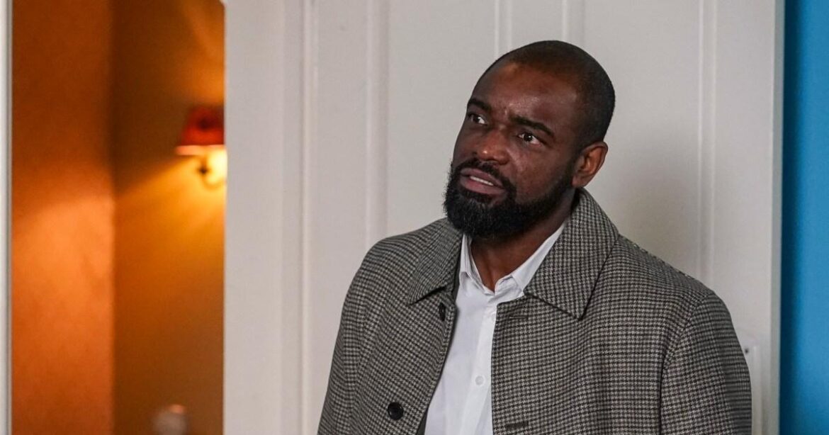 La vida de Junior da un vuelco por un giro asesino en EastEnders el jabón