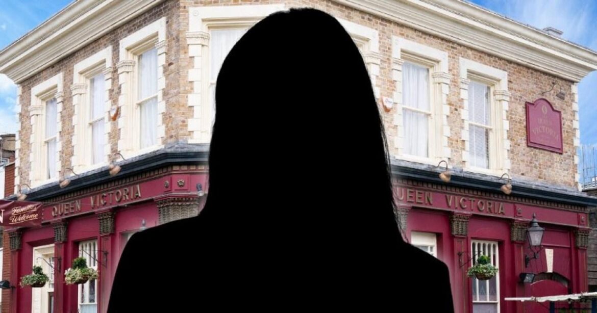 La leyenda de EastEnders regresa periódicamente a Walford en el próximo evento el jabón