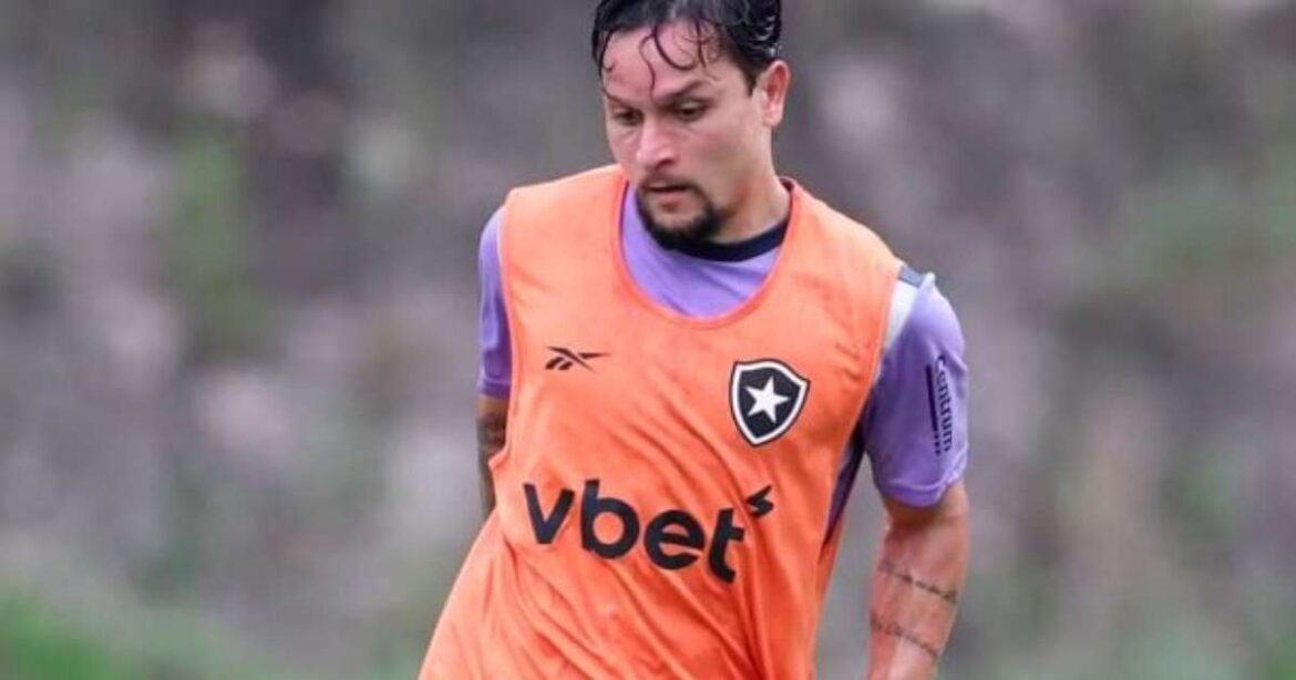 Arthur debe ser el titular de Botafogo en Supercop